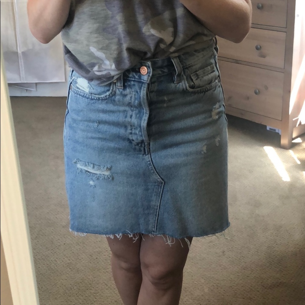 H&M Denim Skirt - Size 6 (fits like 2) worn once!!